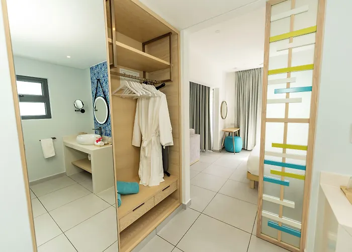 Anse La Mouche Aparthotel 4*